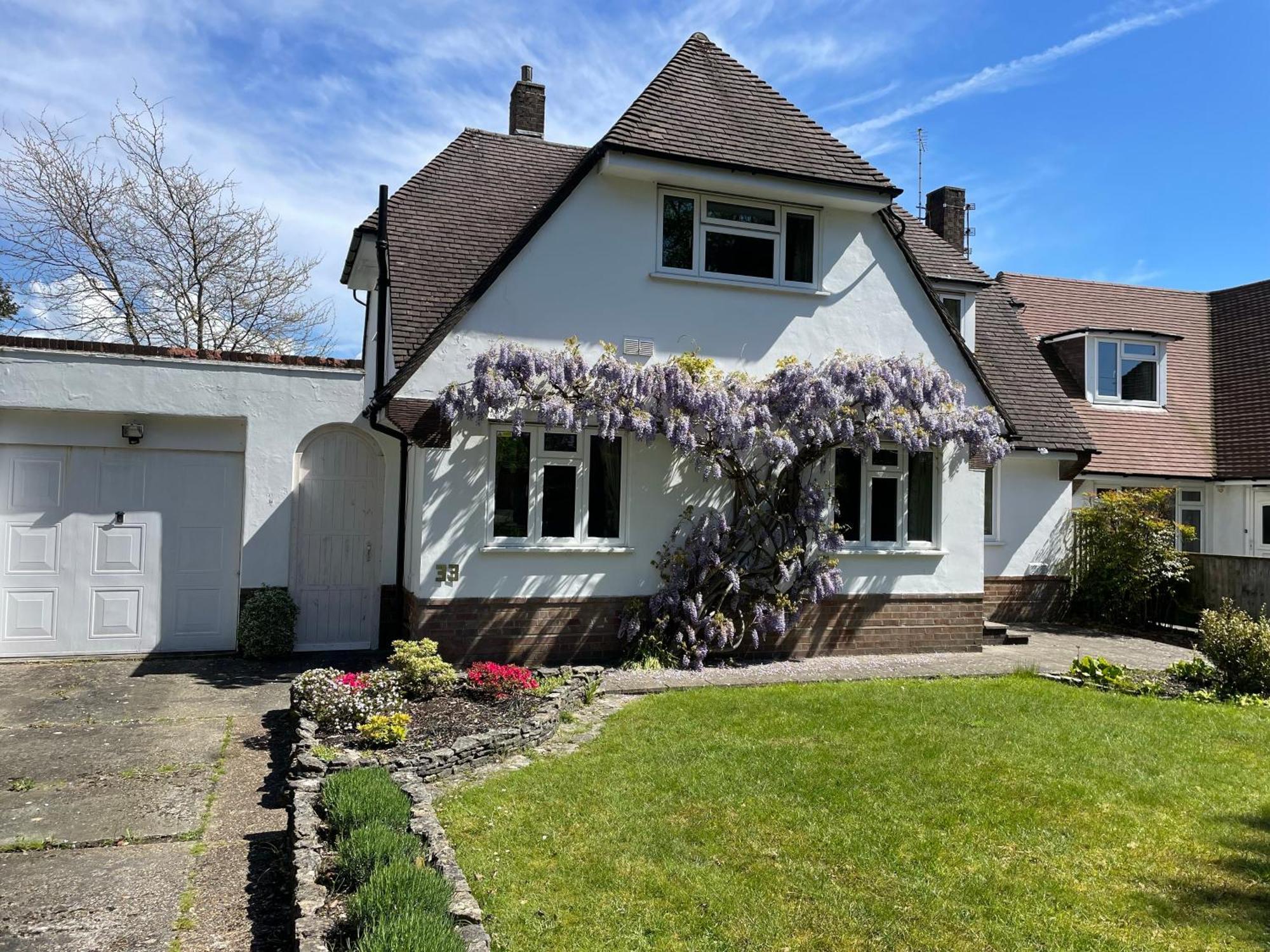 Charming Bournemouth House With Beautiful Spacious Gardens, 5 Min Drive To Beaches, Free Parking For 2-3 Cars Exterior foto